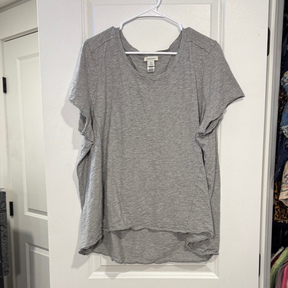 Universal Thread Heather Gray Short Sleeve Tee